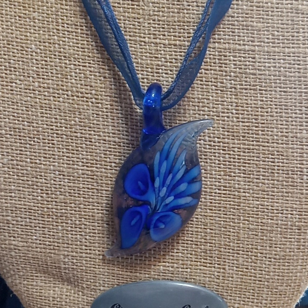 Blue glass pendant necklace Calla Lillies Blue Ribbon.    T1